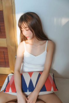 按摩房的女大学生电影